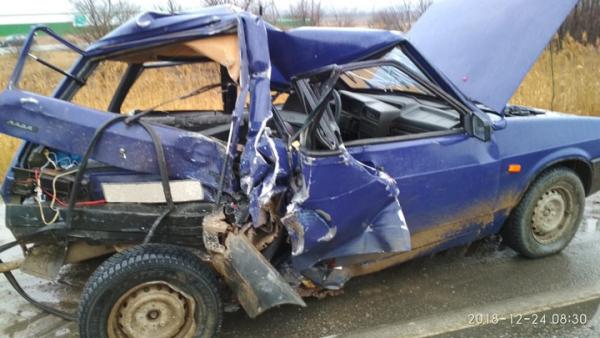 Рейсовый автобус протаранил легковушку на Ставрополье
